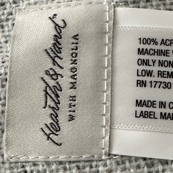 Hearth & Hand Magnolia Cozy Blanket Scarf Throw Modern Farmhouse soft snuggles - Picture 4 of 7